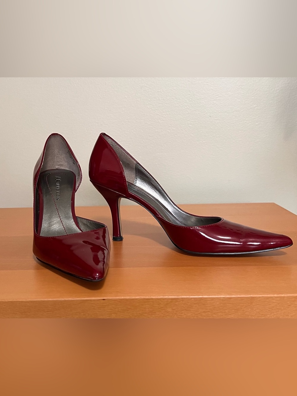Anne Klein AKCHRISTA Red Patent Leather upper Pumps size 6M